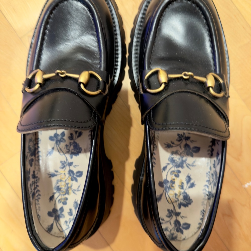 Authentic GUCCI Lug Sole Loafers 38.5 - Picture 2 of 5